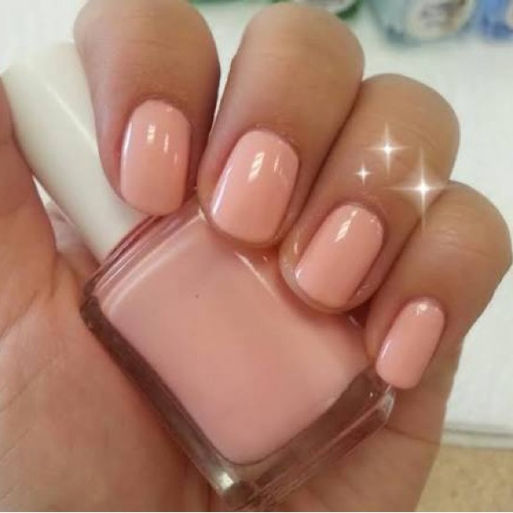 Essie “A Crewed Interest” Nail Polish